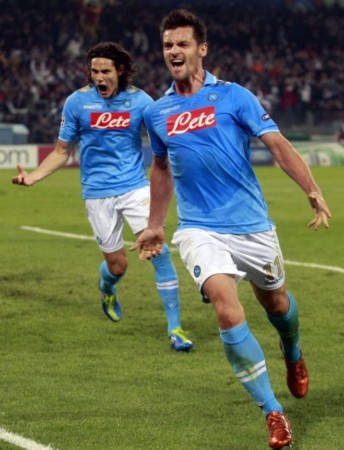 队整体在防 队整体在防